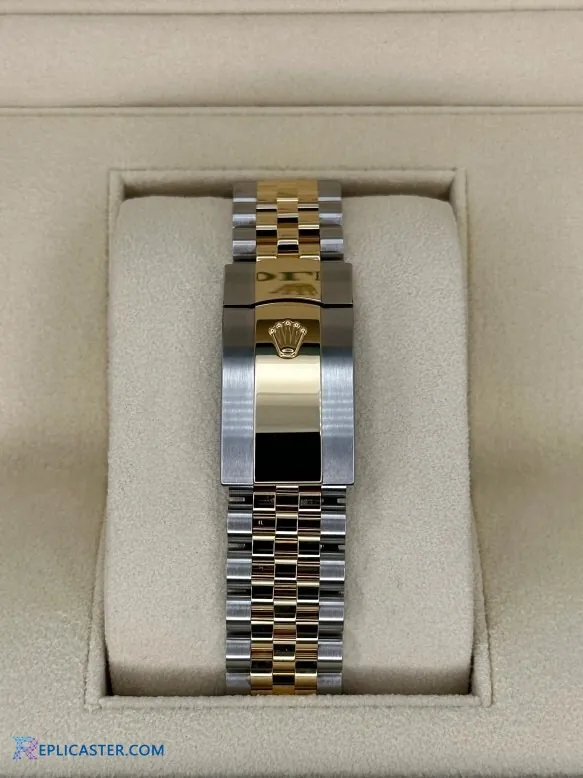 Rolex Datejust 36mm replica, angled view