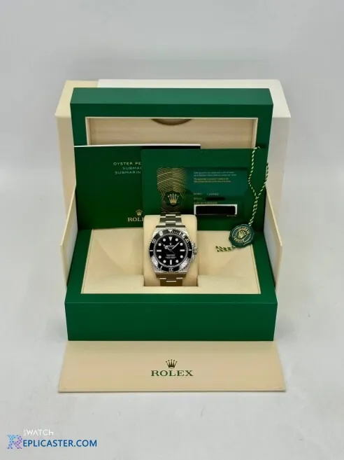 Rolex Submariner 41mm clone, front view