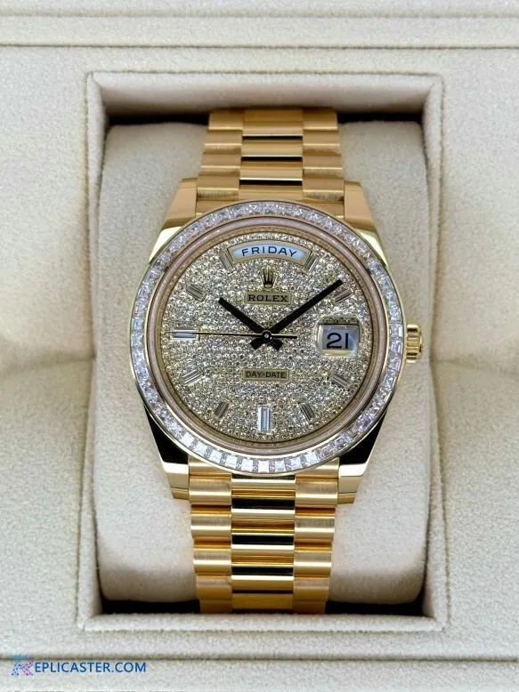 Rolex Day-Date 40mm Swiss movement gold watch