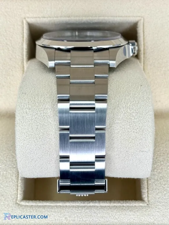 Air-King 40mm watch angled view in box