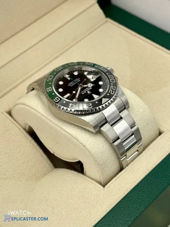 GMT-Master II Replica Watch - Black Dial Detail
