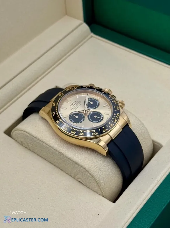 Rolex Daytona black rubber band close-up