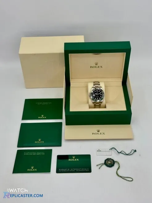GMT-Master II 1:1 Clone - Dial and Hands Detail