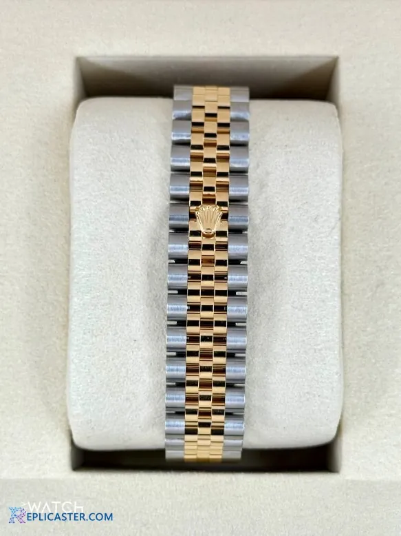 Datejust 31mm replica angled view in box