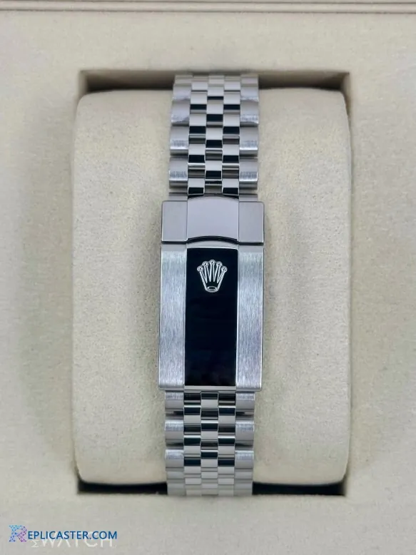 Datejust 41mm watch angled view