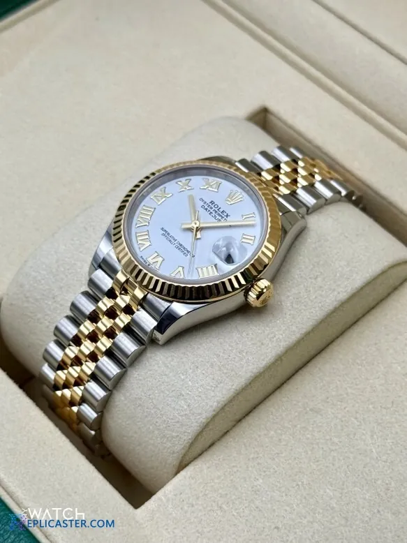 Datejust 31mm replica side view showing case