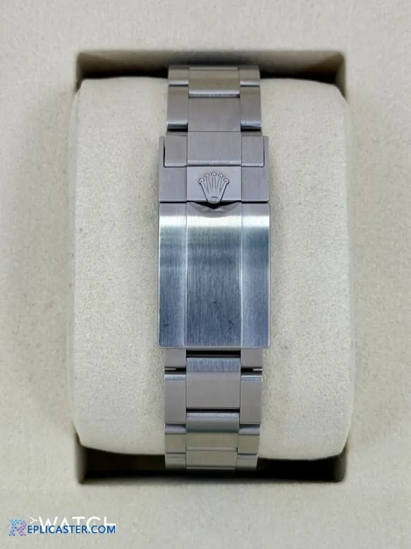 Air-King 40mm black dial with luminous markers