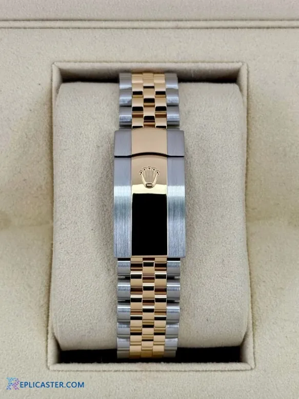 Rolex Datejust 36mm replica dial close-up