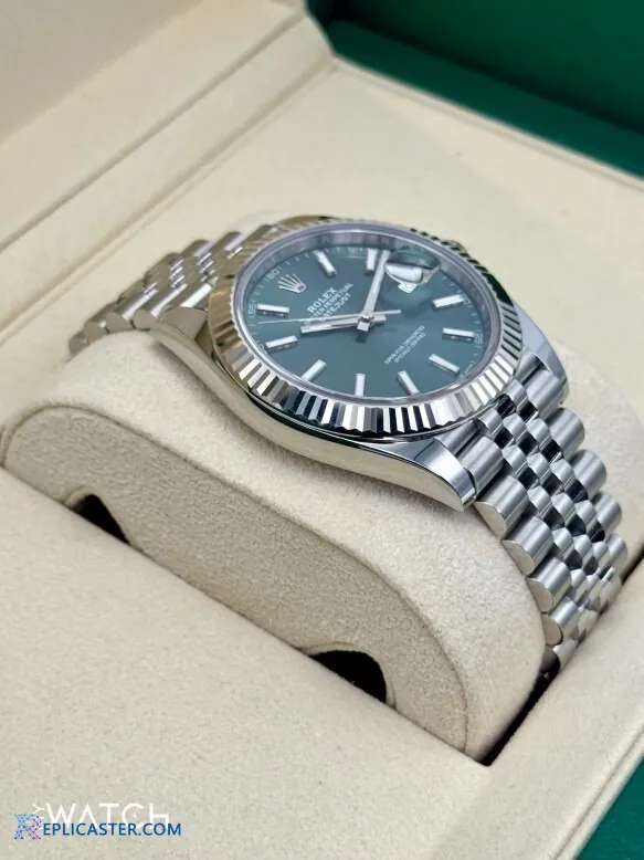 Datejust 41mm replica Jubilee bracelet detail