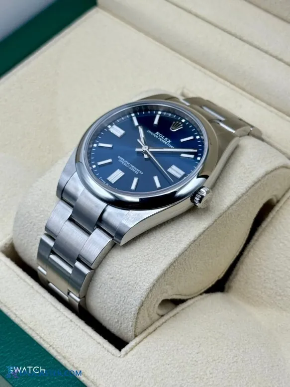 Rolex Oyster Perpetual 41mm crown detail