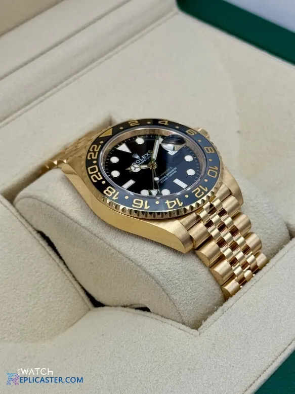 GMT-Master II Clone bezel close-up