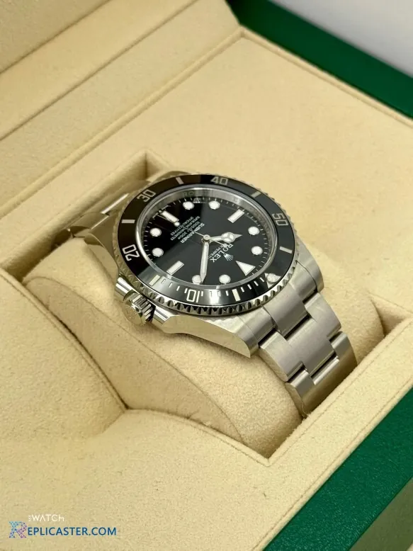 Submariner 41mm clone black dial detail
