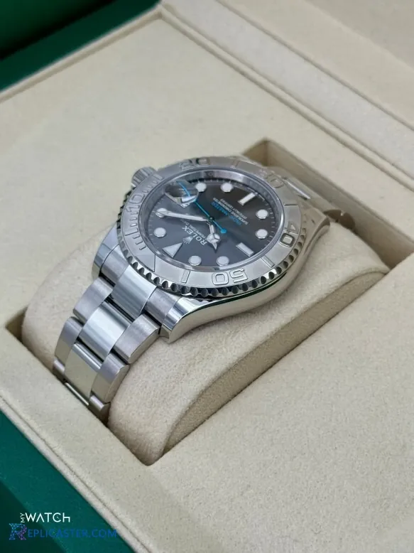 Yacht-Master 40mm case side view