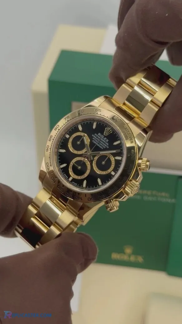 Replica Rolex Daytona 40mm angled view