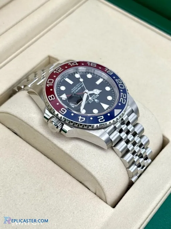GMT-Master II Pepsi watch dial detail