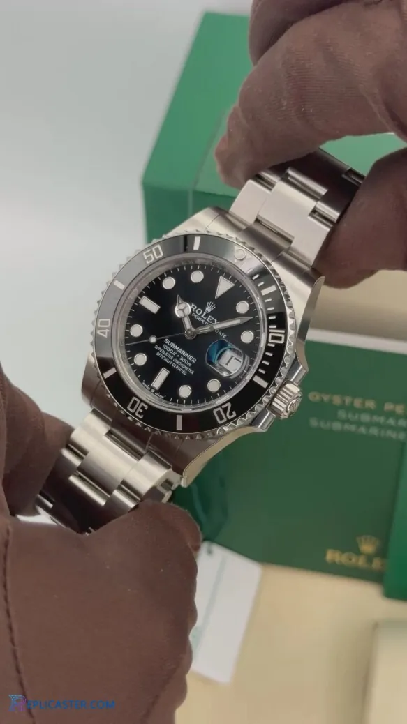 Submariner 41mm clone, wrist shot