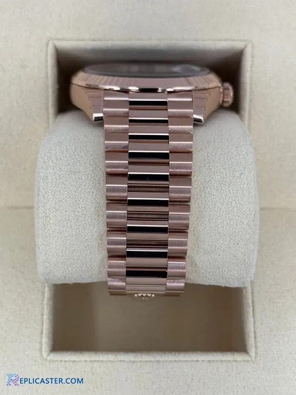 Rolex Day-Date 40mm - Crown & Case Detail