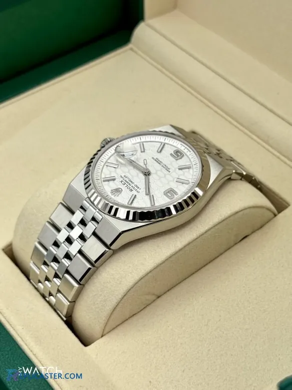 Rolex Land-Dweller 40mm Jubilee bracelet