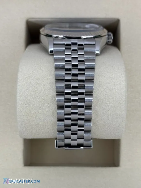 Datejust 36mm replica angled view in box