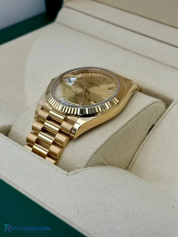 Rolex Day-Date 40mm - Case and Bezel Detail
