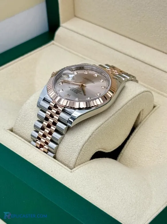 Datejust 41mm two-tone case detail
