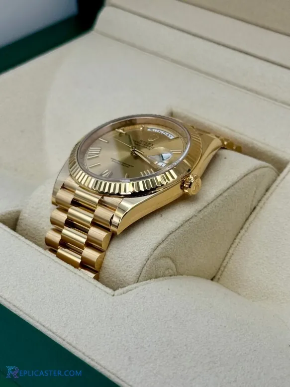 Rolex Day-Date 40mm - Side View with Bracelet