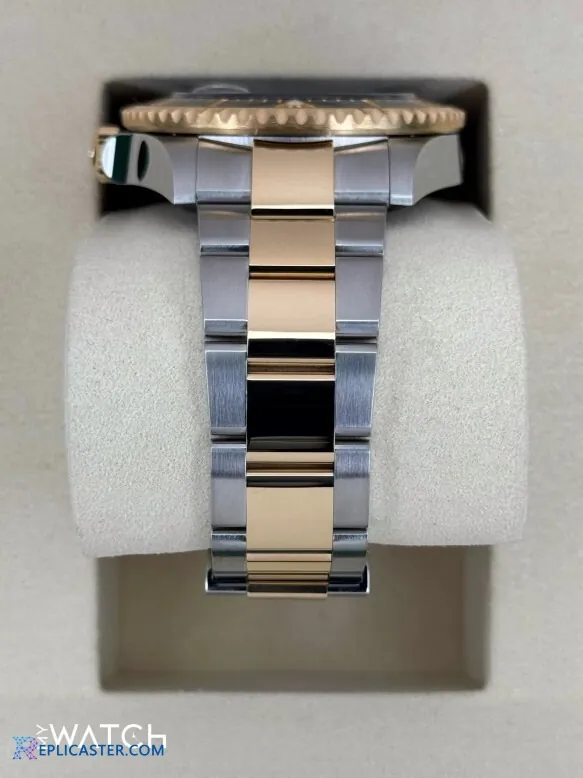 Replica Sea-Dweller crown and case side