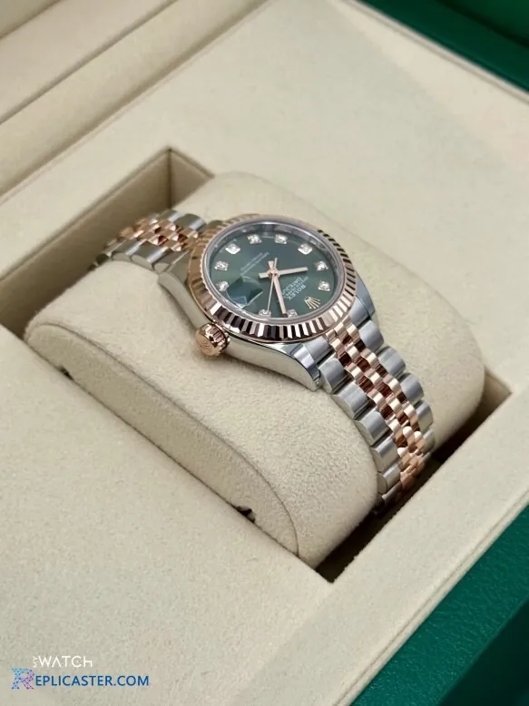 Datejust 28mm green diamond dial close-up