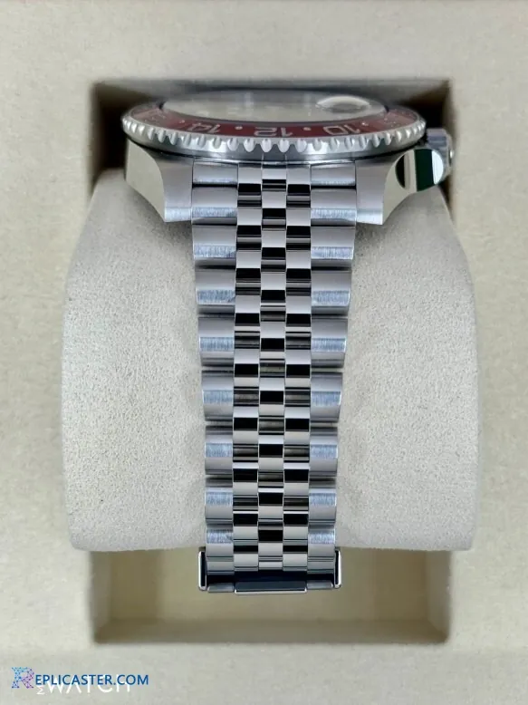 Rolex Pepsi watch clasp detail