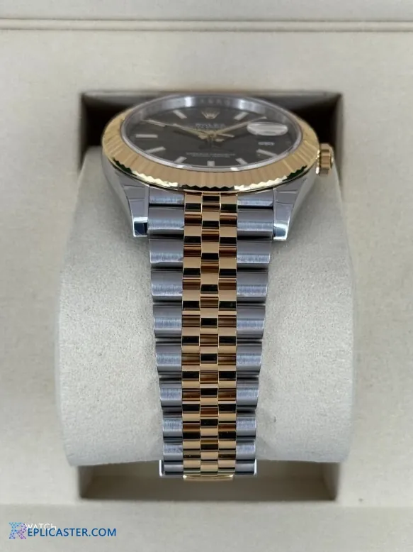 Datejust 41mm replica crown detail