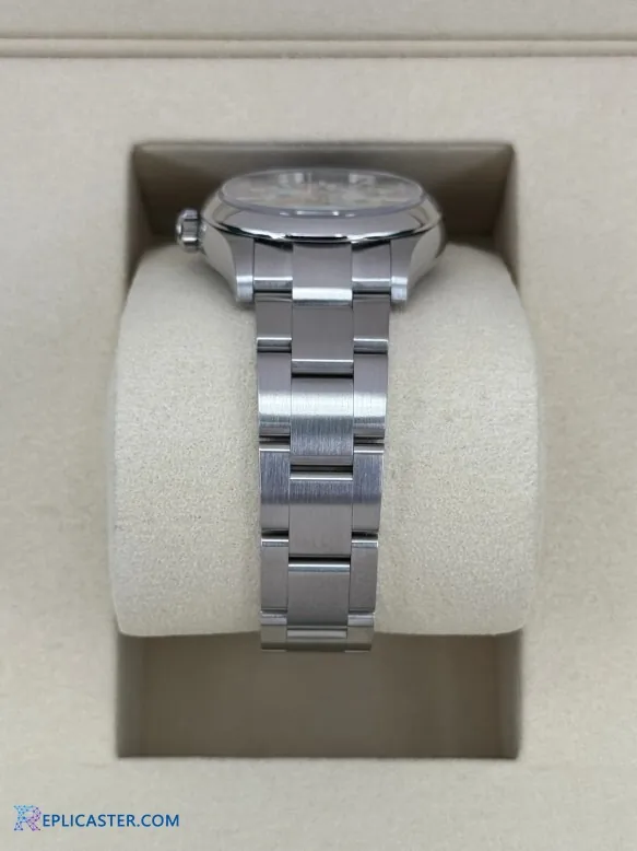 Rolex Oyster Perpetual 31mm in presentation box