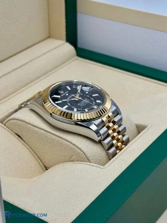 Sky-Dweller replica case side view, fluted bezel