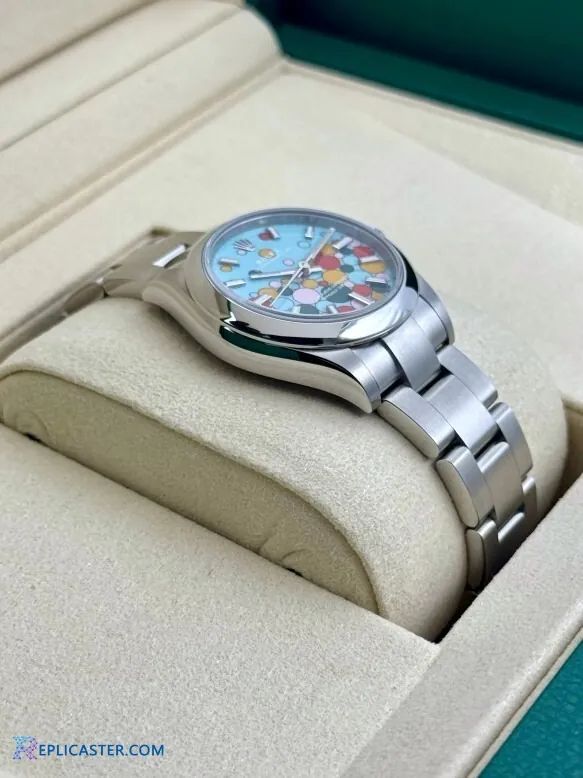 Rolex Oyster Perpetual 31mm bracelet detail