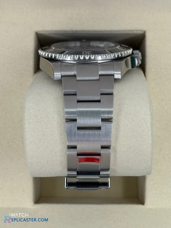 Submariner 41mm clone in presentation box