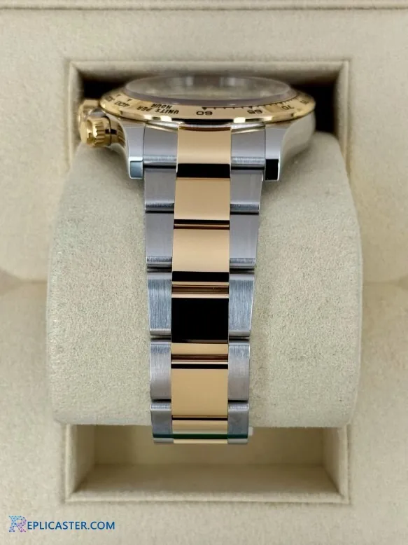 Rolex Daytona 40mm crown and pushers