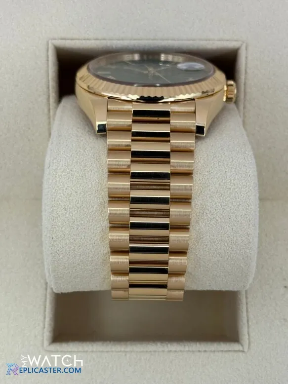 Rolex Day-Date 40mm clasp detail