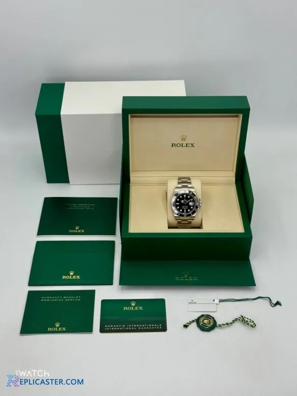 Submariner 41mm clone, back of case