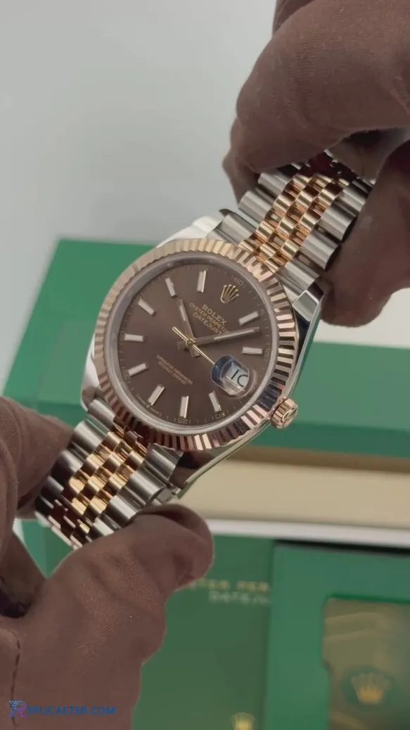 Datejust 41mm bracelet clasp detail