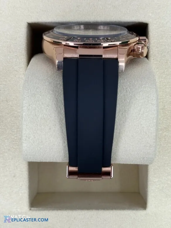 Rolex Daytona 40mm Replica - Angled View