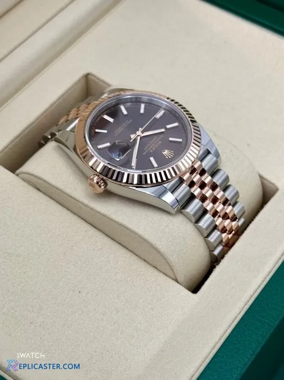 Datejust 41mm chocolate dial close-up
