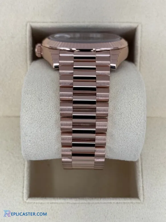 Rolex Day-Date 40mm in Presentation Box