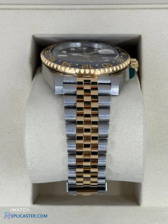Rolex GMT-Master II Clasp Detail