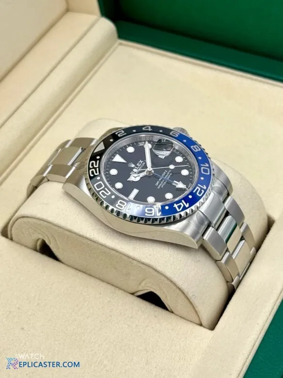 GMT-Master II 126710BLNR stainless steel band
