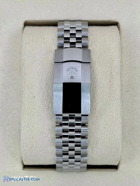 Datejust 41mm watch in presentation box