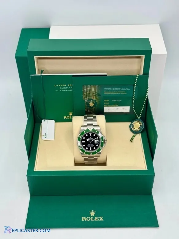 Rolex Submariner 41mm clone, front view