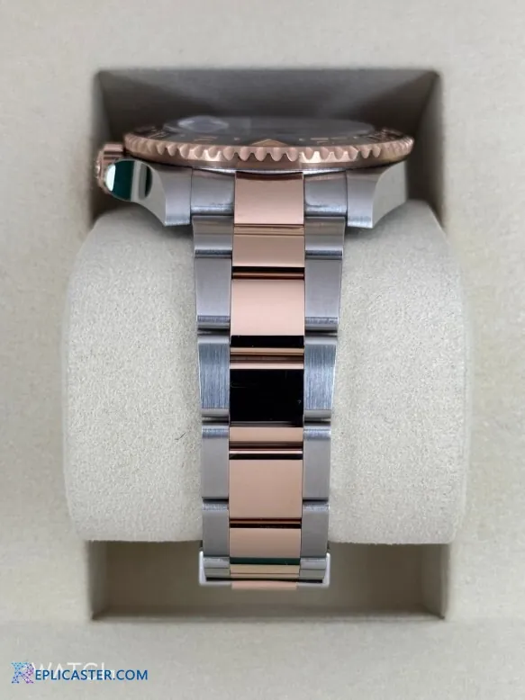 1:1 Clone GMT-Master II - Crown Detail