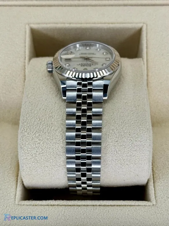 Lady Datejust 28mm watch side profile