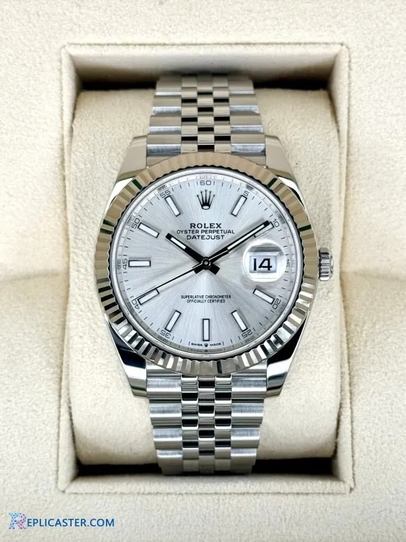 Rolex Datejust 41mm case and crown detail
