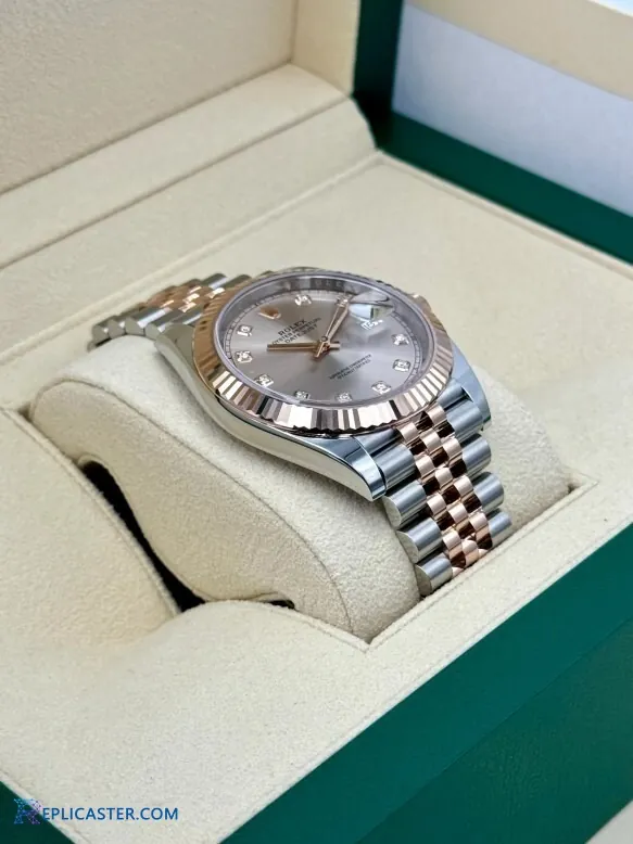 Datejust 41mm Jubilee bracelet detail