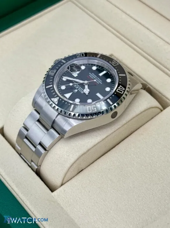 Sea-Dweller 43mm clone black dial detail